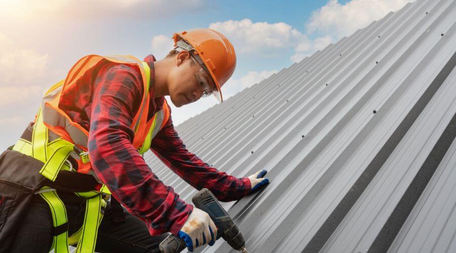 Professional Emergency Roof Repairs services in Rienzi, MS
